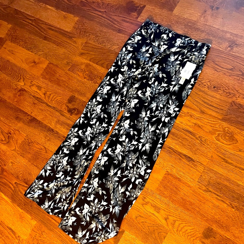 Floral flare pants with tie